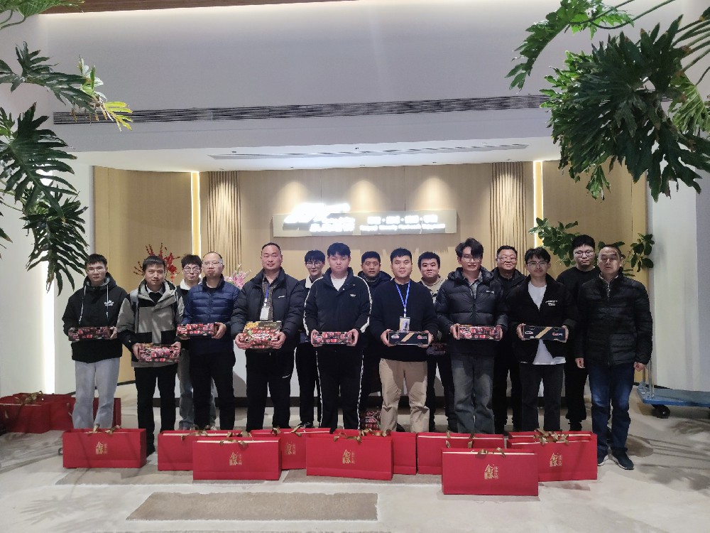 跨越千里，溫暖相伴——豪庭燈飾為外地職工送上春節(jié)關懷